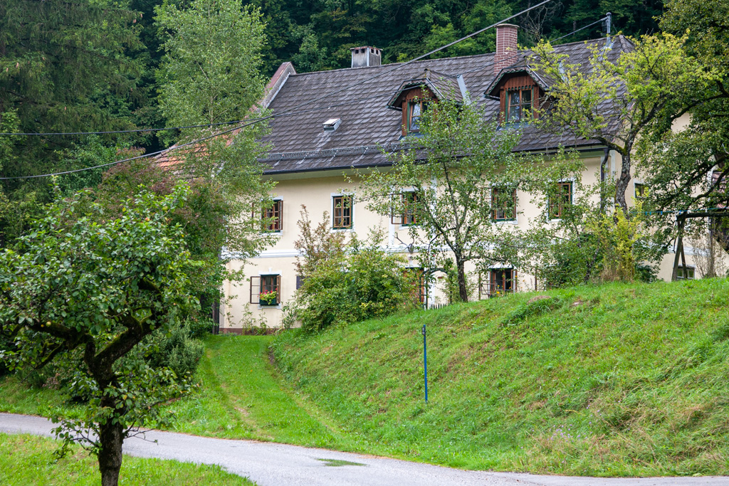 Ehemaliges Forsthaus in Effertsbach (Foto: © Andreas Bohren)